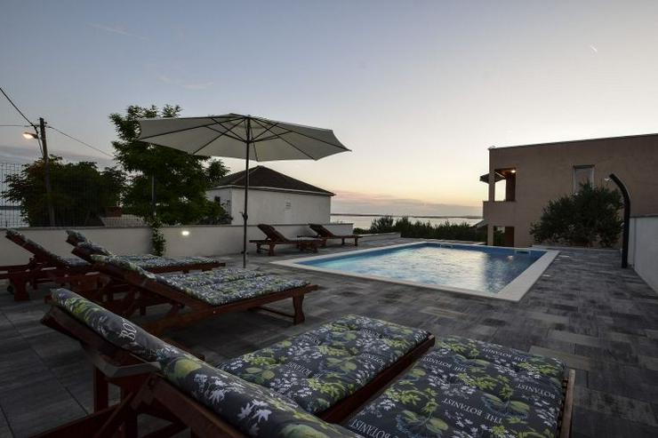 Kroatien, Ferienhaus mit Pool fast direkt am Meer nahe Zadar für Ihren perfekten Urlaub in Dalmatien, Kroatien, 6 km von Razanac