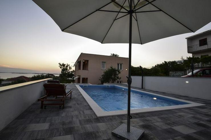 Bild 1: Buchen Sie eine 1-Zimmer-Ferienwohnung mit Pool fast direkt am Strand in Norddalmatien, Rtina Stosici in der Umgebung von Zadar
