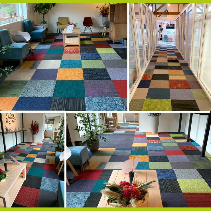 Bild 15: Scribble-Teppichfliesen mit einem verspielten Muster In mehreren Farben