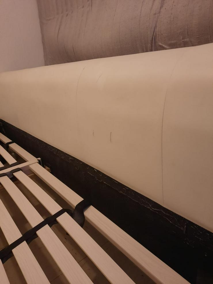 Bild 3: Bett 180x200m, echtes Leder, weiß, inkl. Lattenrost