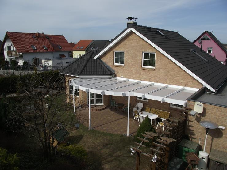 Bild 15: Anbaubalkone, Vordächer, Terrassendächer und Carports aus Aluminium