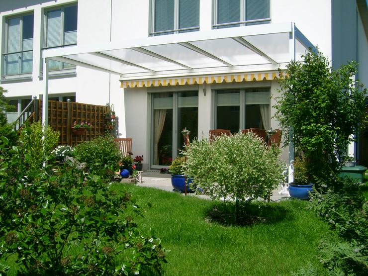 Bild 5: Anbaubalkone, Vordächer, Terrassendächer und Carports aus Aluminium