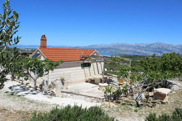 Bild 1: 4-5 Personen Ferienhaus zur Alleinnutzung auf der Insel Brac, Dalmatien, Kroatien