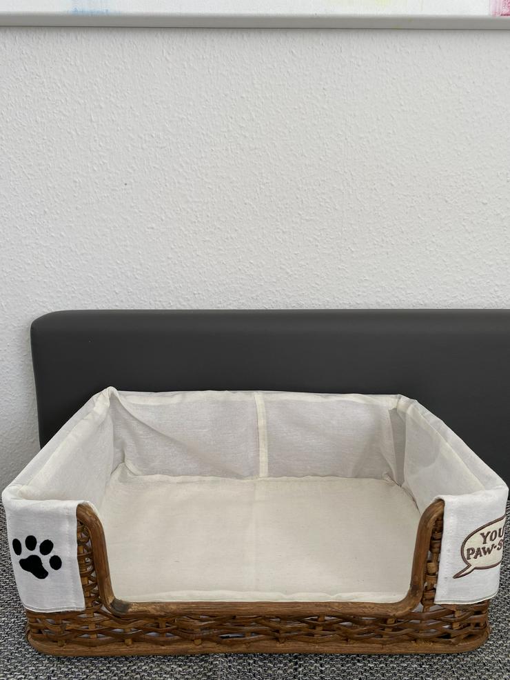 Bild 2: kleines Rattan Hundebett / Hundekorb / Dog Bed / Dog Basket