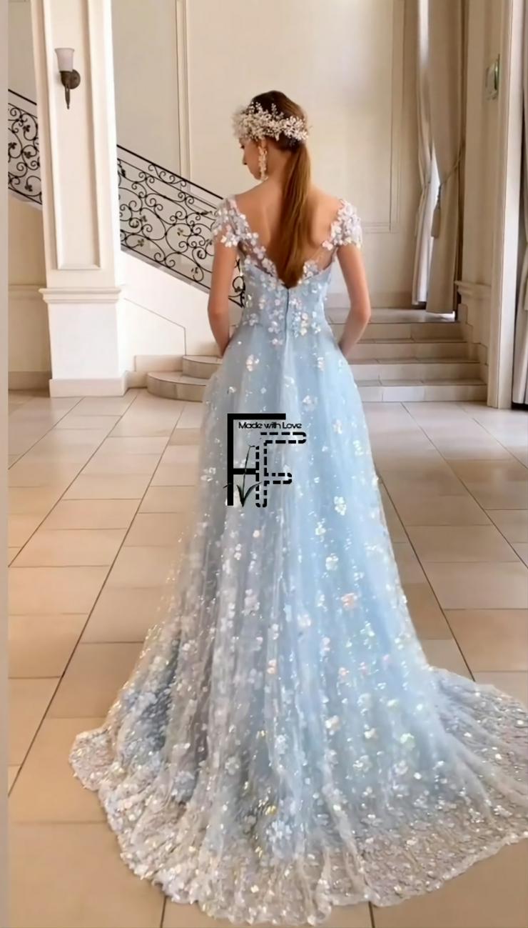 Holographisch Cinderella Kleid - Größen 40-42 / M - Bild 3