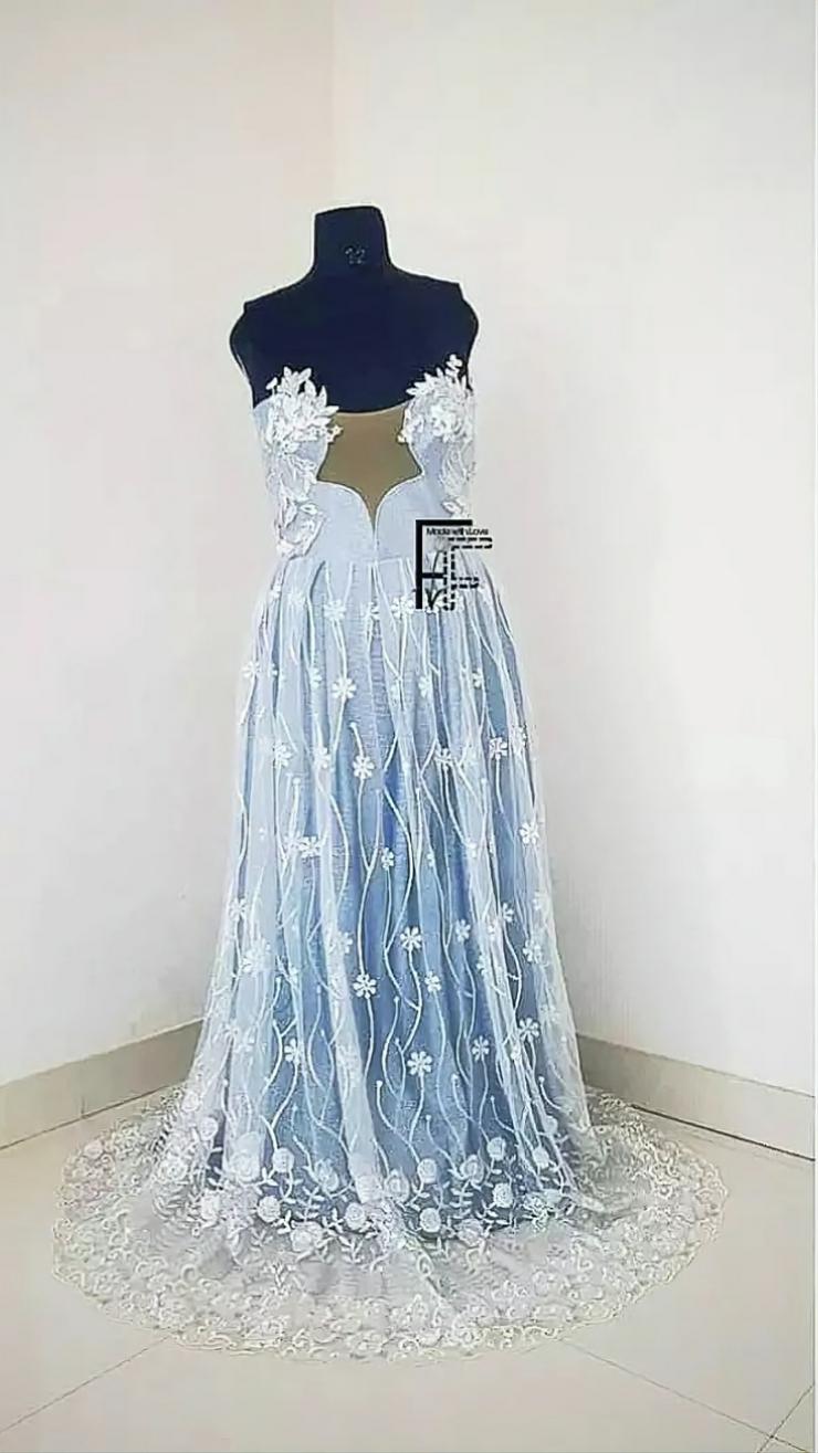 Holographisch Cinderella Kleid - Größen 40-42 / M - Bild 1