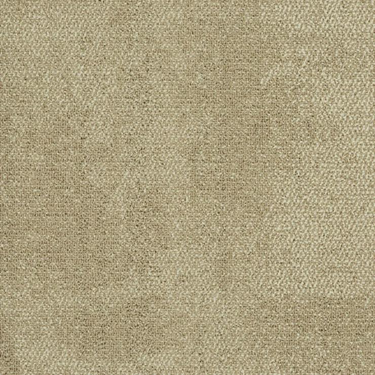 Bild 1: Große Chargen beigefarbener Composure Tranquil- und Temperate-Teppichfliesen von Interface.