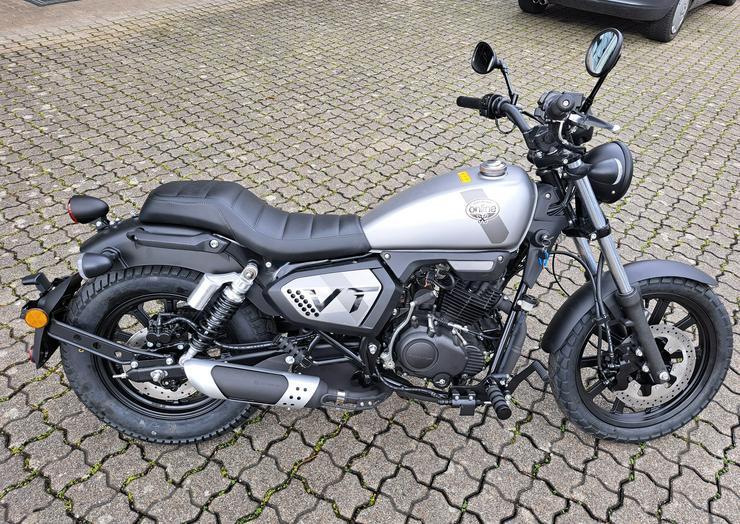 Online VT 125 CBS - Chopper/Cruiser - NEUFAHRZEUG o. Zulassung - Herstellergarantie - TOP Preis!