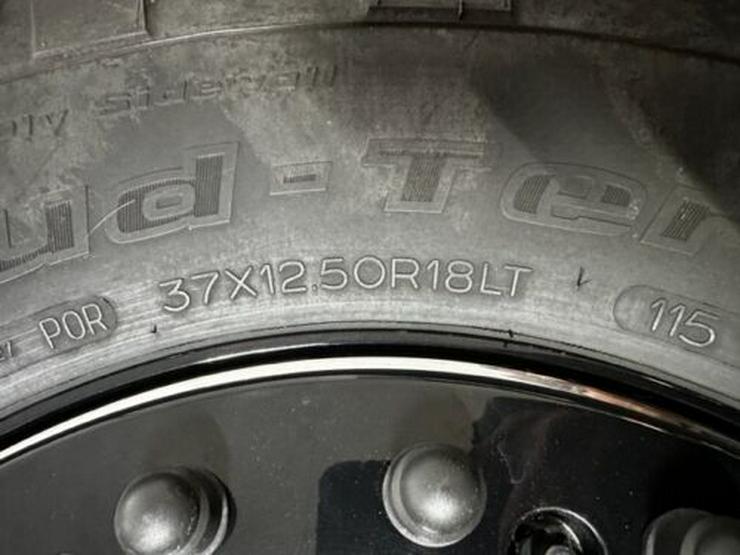 Bild 5: Original Beadlock Felgen mit Reifen Mercedes G 500 4x4 2