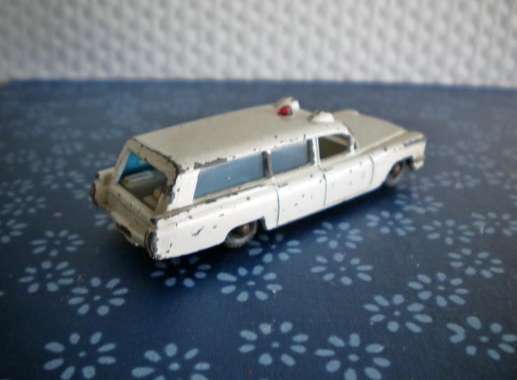 Bild 2: Matchbox Series No.54-S&S Cadillac Ambulance,England,50/60er Jahre