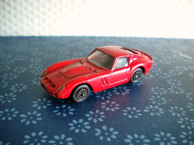 Bild 1: Mc Toy-Ferrari 250 GTO,ca. 7,5 cm