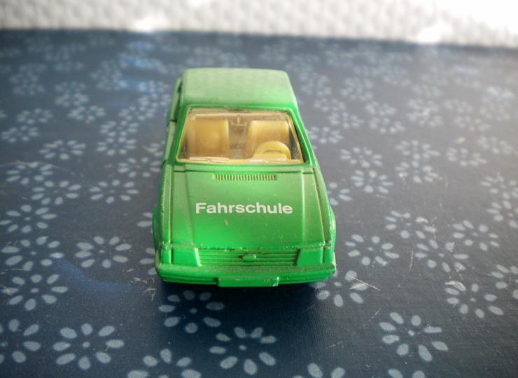 Corgi-Ford Escort-Fahrschule-Werbemodell,Rarität,70er,ca. 7 cm - Modellautos & Nutzfahrzeuge - Bild 2