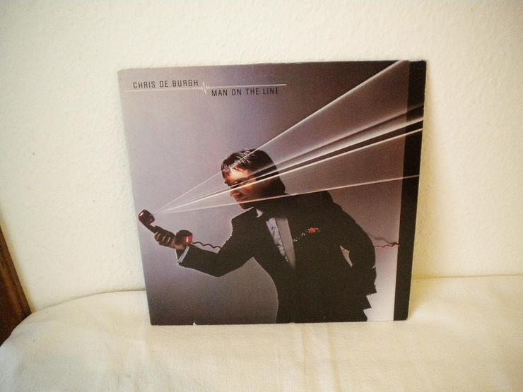 Bild 2: Chris de Burgh-Man on the Line-Vinyl-LP,AM,1984