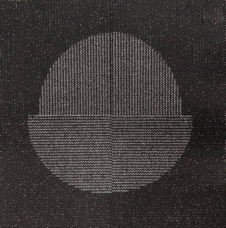 Bild 3: Neue schwarze und weiße Teppichfliesen mit Kreisen