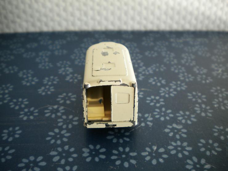 Bild 3: Matchbox No 14-Bedford Lomas Ambulance,England,1962,ca. 6,5 cm