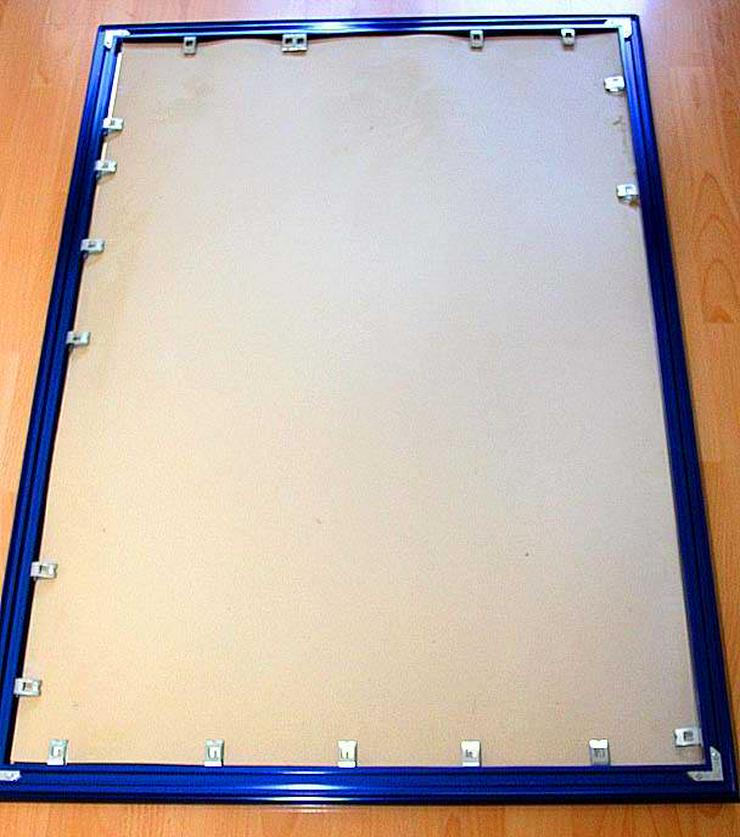 Bild 9: großer Wandspiegel 108 x 78cm - blau Metallic Rahmen