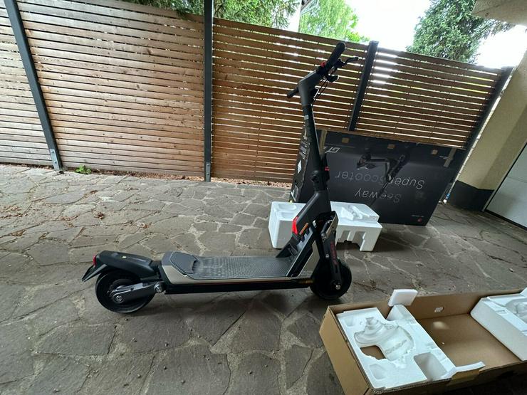 Bild 12: Segway Super E-Scooter GT2 70 km/h nur 65km wie neu