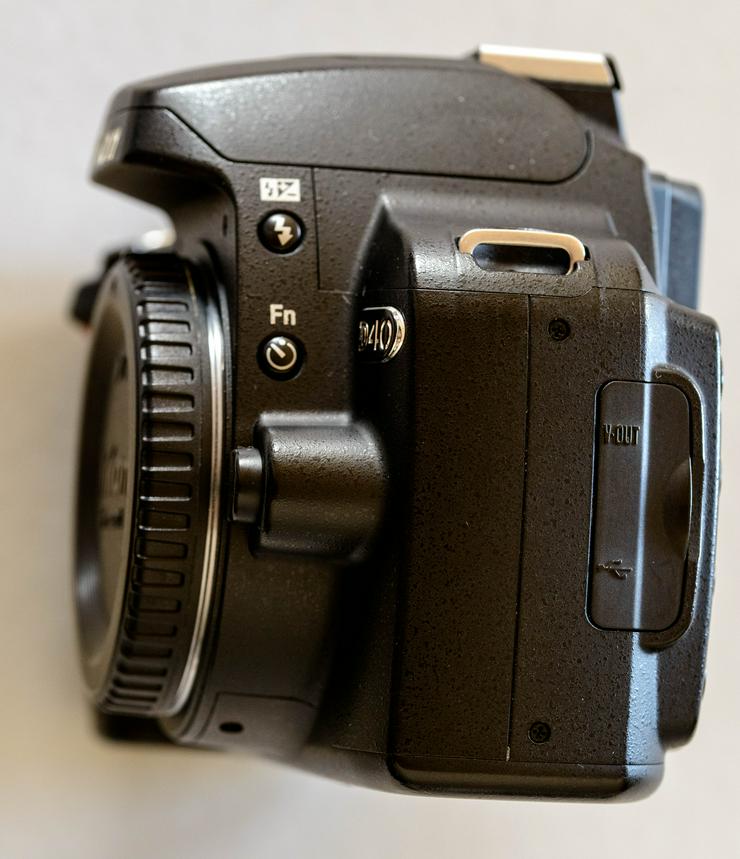 Nikon D40 - Defekt ! - mit originalem Ladegerät und originalem Akku - Digitale Spiegelreflexkameras - Bild 3