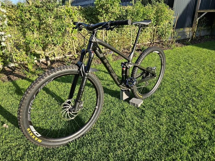 Mountainbike Trek Fuel EX 8 XT Größe L 2020 / L (19,5) mit hochwertigem Tuning