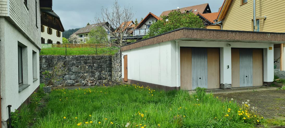 Bild 7: Schönes Wohnhaus mit Doppelgarage, Schuppen/Werkstatt und Garten