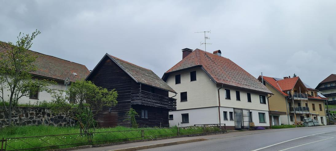 Bild 3: Schönes Wohnhaus mit Doppelgarage, Schuppen/Werkstatt und Garten