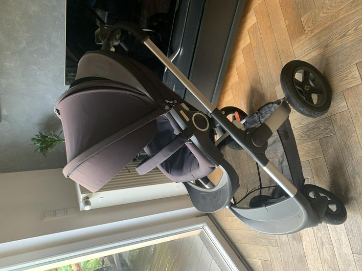 Bild 13: Stokke Kinderwagen super Zustand mit umfangreichen Zubehör