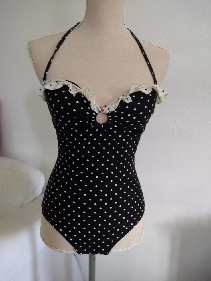 Badeanzug mit Polka-Dots NEU!