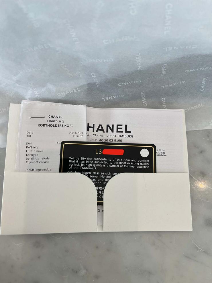 Authentische CHANEL CC CLASSIC mittelgroße Flap-Tasche aus schwarzem Lammleder, Silber HW - Taschen & Rucksäcke - Bild 2