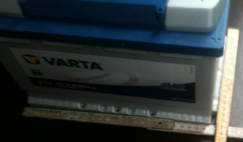Bild 5: BATTERIE VARTA 12V 74Ah 680A    noch Nie benutzt nur für Fotos ausgepackt...