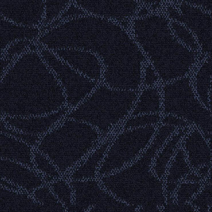 Bild 6: Scribble-Teppichfliesen von Interface mit einem wunderschönen verspielten Muster