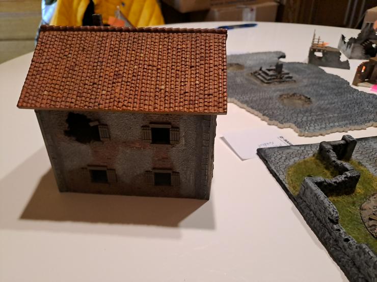 Bild 2: 2 Weltkriegs Häuser Modelle,  selbst entwurf und Bau 1:72