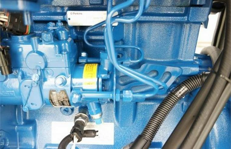 Gebrauchter Dieselgenerator  33 KWA - FG Wilson P33-6 - Elektronikindustrie - Bild 11