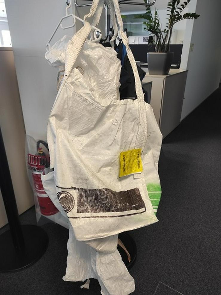 Bild 2: Gebrauchte Big Bags um 1, - Euro