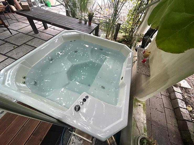 Bild 5: Thermoholz SPA Outdoor Whirlpool BadeFass BE 1,9 x 2 m inkl.Holzofen