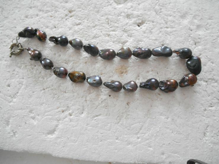 schwarze Barrock-Perlen - Halsketten & Colliers - Bild 2