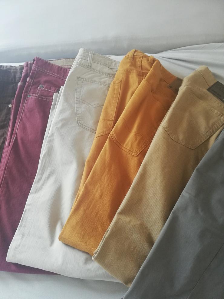 Bild 3: 18 wunderschöne Hosen, lang, diverse Farben in Top-Zustand zu verkaufen