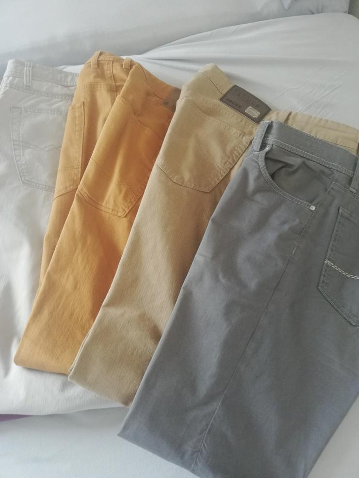 Bild 4: 18 wunderschöne Hosen, lang, diverse Farben in Top-Zustand zu verkaufen