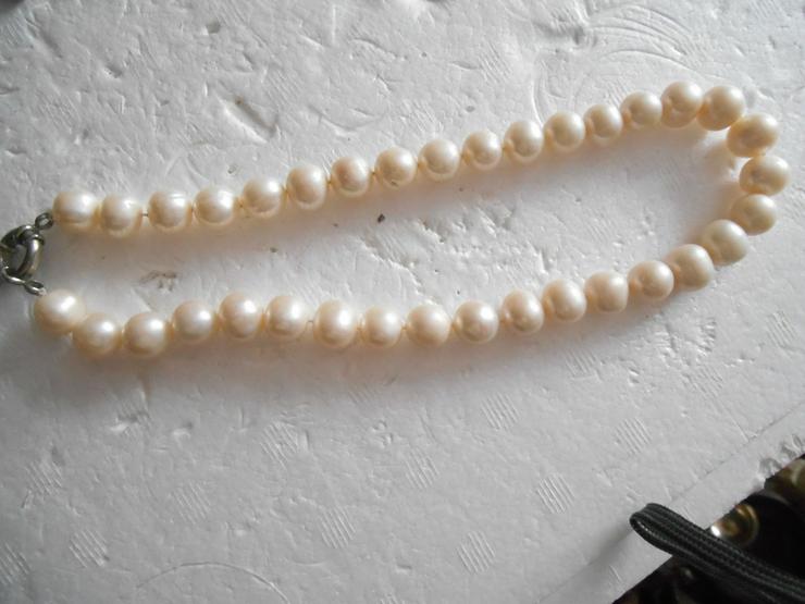 Bild 3: Kinder-Perlenkette und Halsband