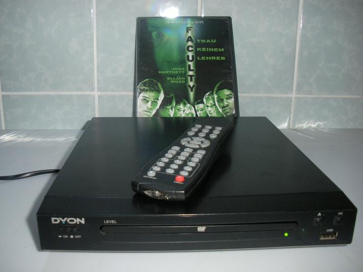 Bild 1: DVD Dyon DviX ,USB , Mit FB + Geschenk , Silber  Kette.