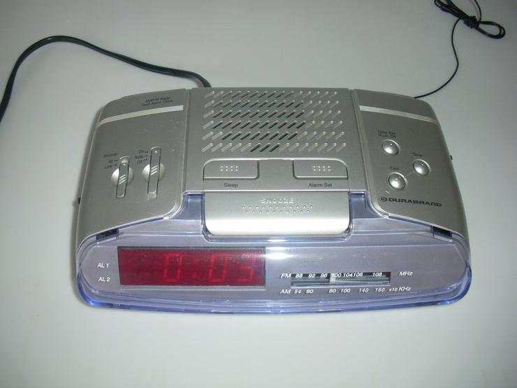 Bild 7: Digital  Uhr Wecker  Radio FM - AM , Elektronische Uhr Batterie , 220 v
