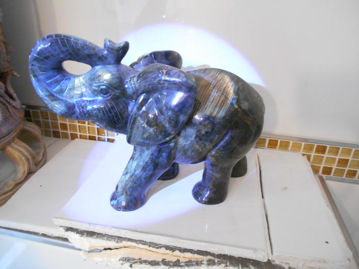 Bild 2: Labradorit-Elefant............Ganesha.......................