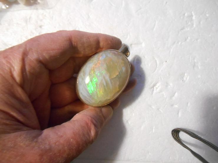 Bild 1: Opal-Anhänger....Museumstück