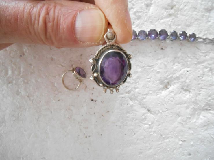 Bild 2: Armband und Anhänger in AMETHYST