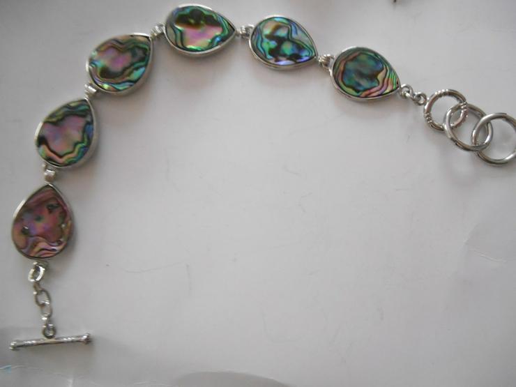 Bild 1: Paua-Set mit Perlen und Saphiren