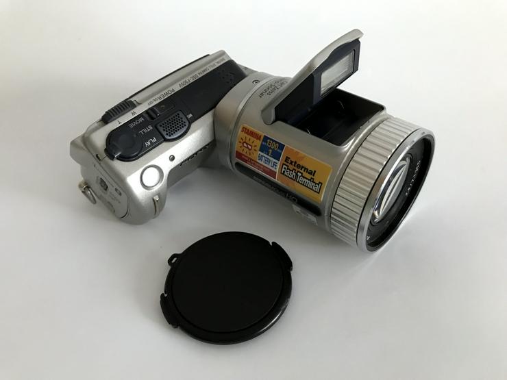 Bild 3: Sony Cybershot DSC-F505V Kamera