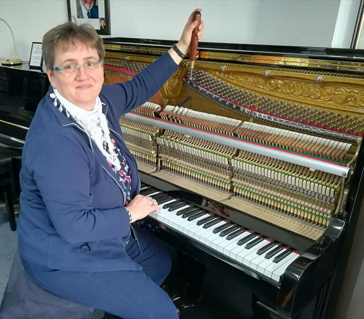 gebrauchtes Kawai Klavier von Klavierbaumeisterin aus Aachen - Klaviere & Pianos - Bild 7