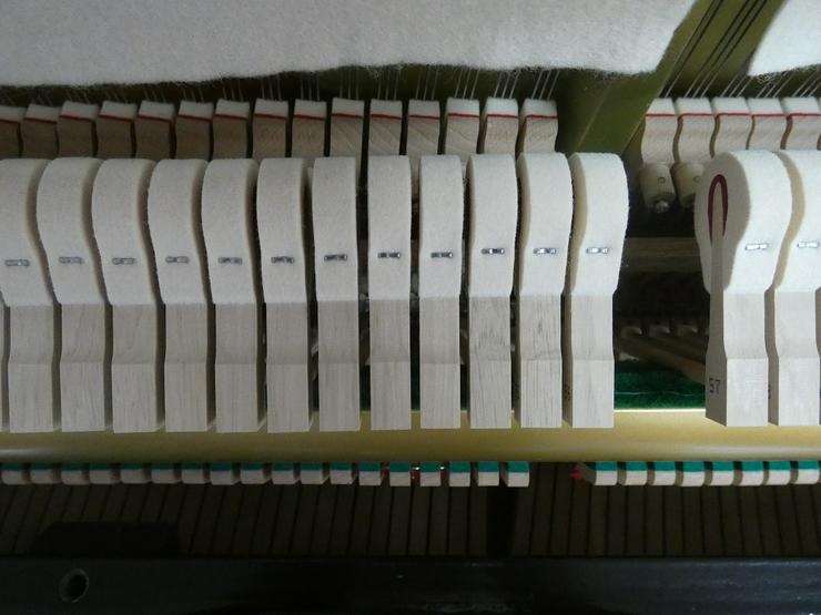 Bild 2: gebrauchtes Yamaha U 1 Klavier von Klavierbaumeisterin aus Aachen