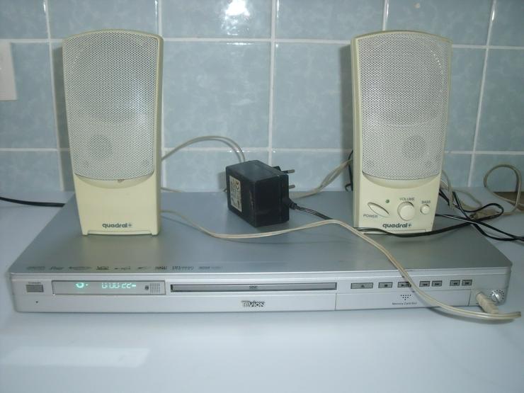 DVD Player Tevion-2008 USB DviX , Mit Boxen + Geschenk  Silber  Kette. - DVD-Player - Bild 2