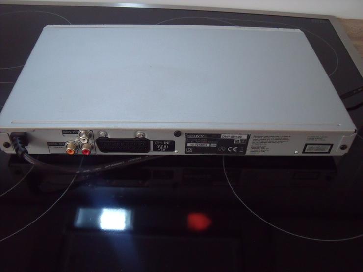 Bild 6: DVD Player Sony mit FB DviX, USB, Fast neu. + Silber  Kette.