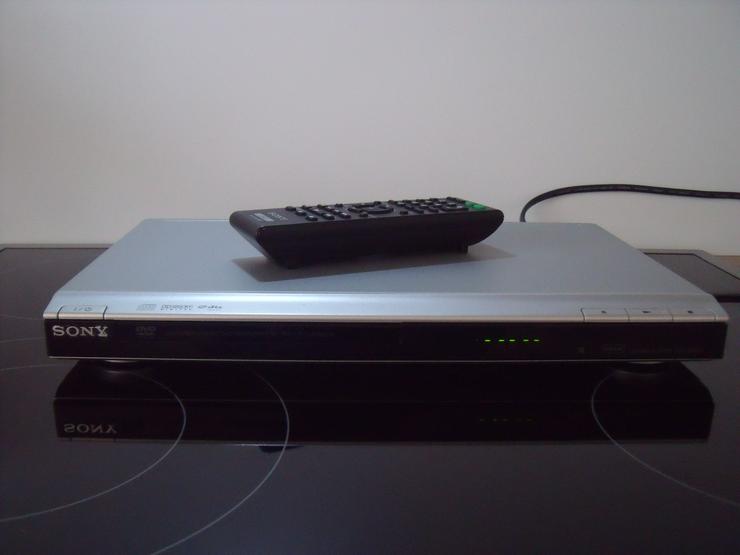 Bild 3: DVD Player Sony mit FB DviX, USB, Fast neu. + Silber  Kette.